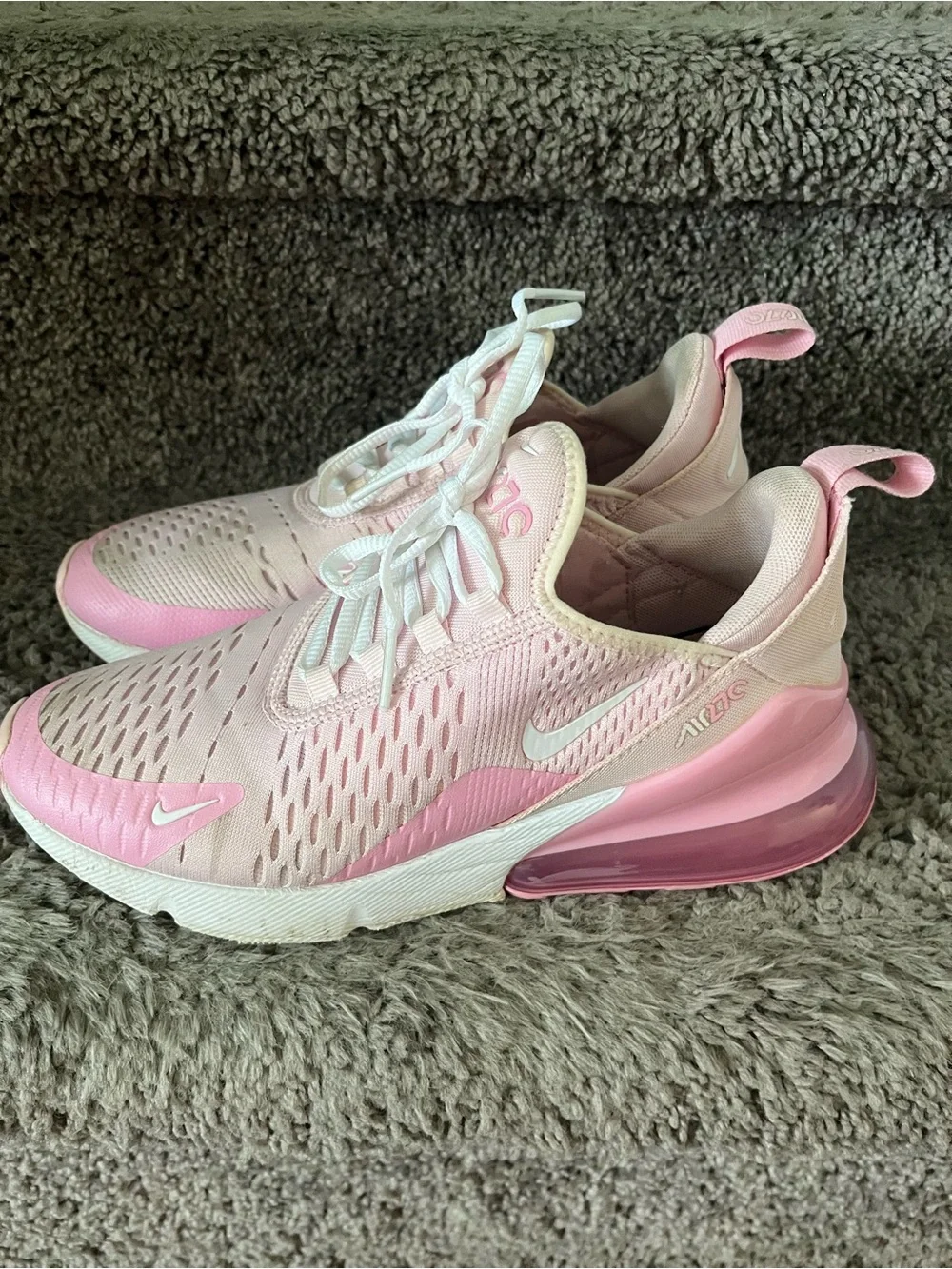 Youth Nike Air Max 270 Pink Athletic Shoes - 5.5Y